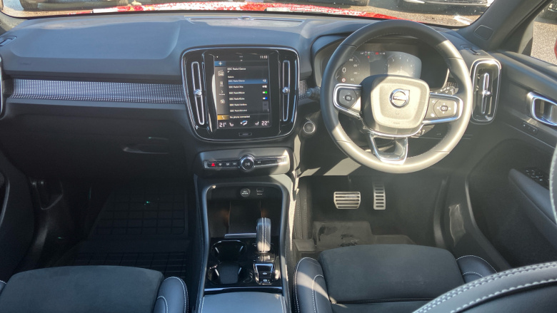 Volvo Xc40 2.0 B4P R DESIGN 5dr Auto Petrol Estate